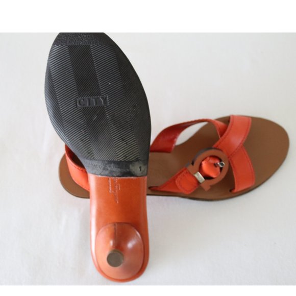 Ferragamo Leather Sandals With Gancini Buckle - Picture 8 of 12